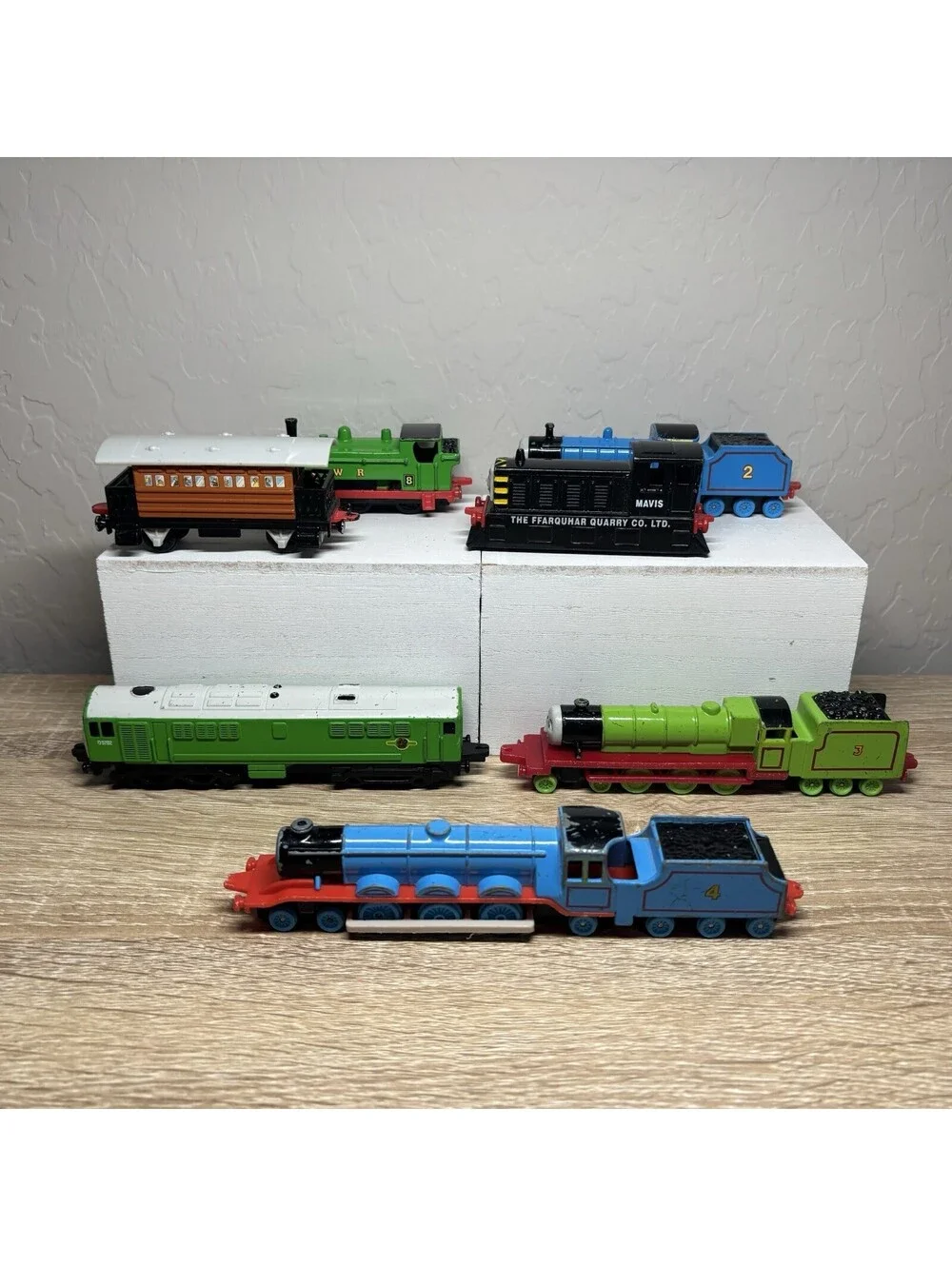 Vintage Ertl Thomas The Tank Engine Diecast Lot Gordon Henry Edward Duck BoCo